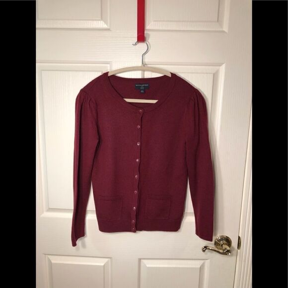 Banana Republic sweater  - Picture 1 of 9